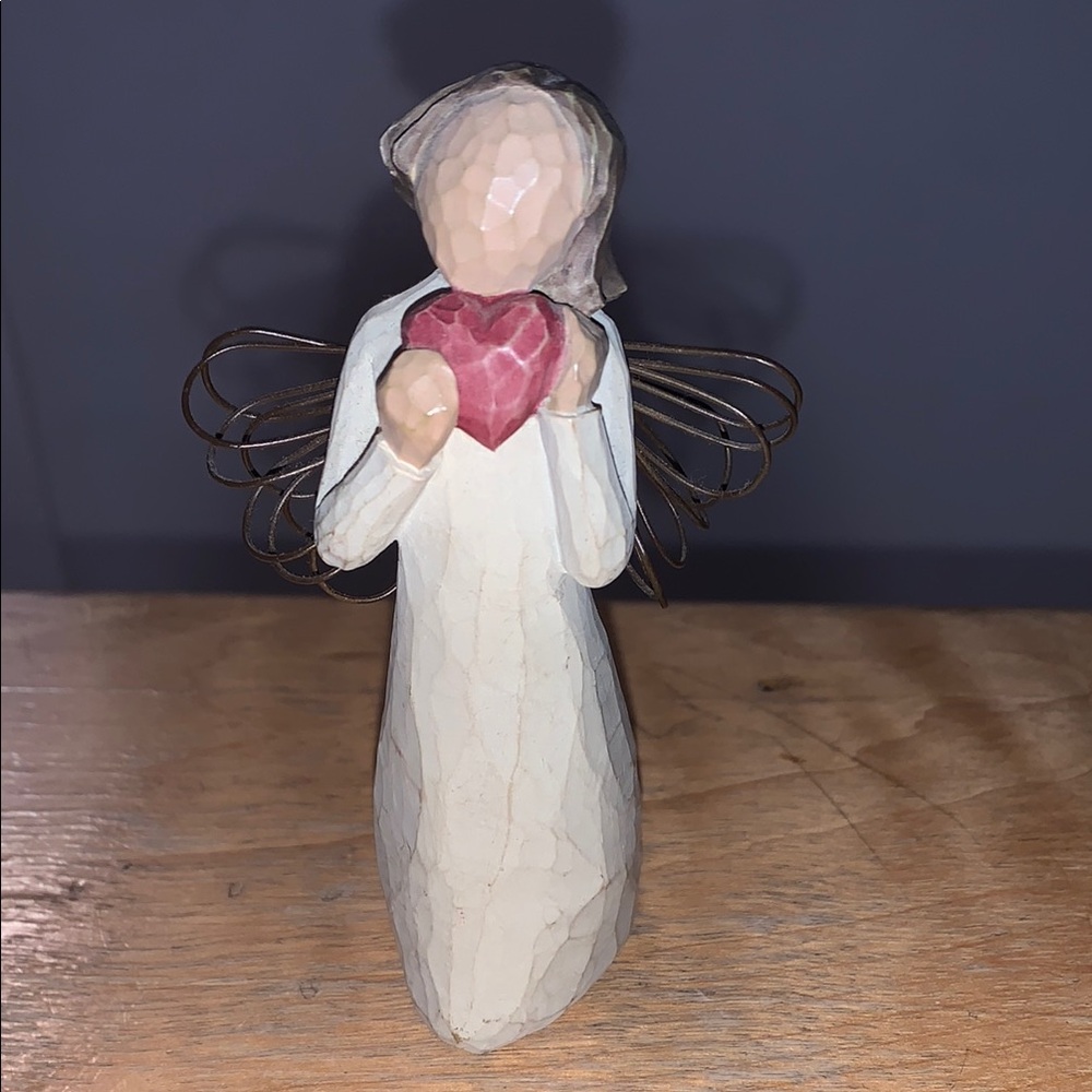 Willow Tree Angel with Heart Figurine - Cream and Red